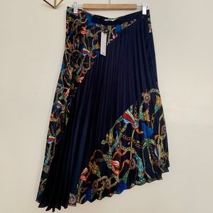 Scarf print pleated midi skirt